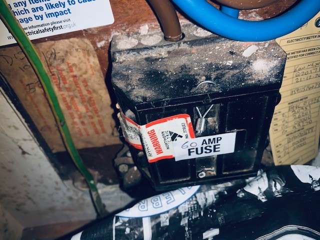 Name:  MainFuse.jpg
Views: 5316
Size:  104.1 KB