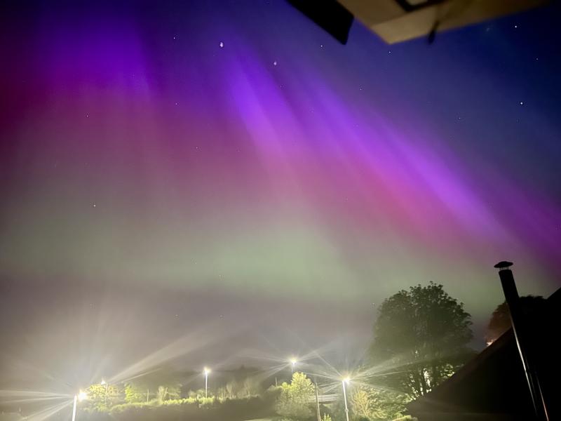 Click image for larger version. 

Name:	Aurora_Borealis.jpg 
Views:	6362 
Size:	28.1 KB 
ID:	3447